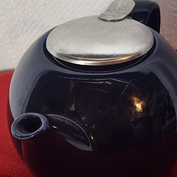 Classic Bistro Bright Cobalt 2 Cup Infuser Personal Porcelain Teapot w/Metal Lid - Picture 4 of 16